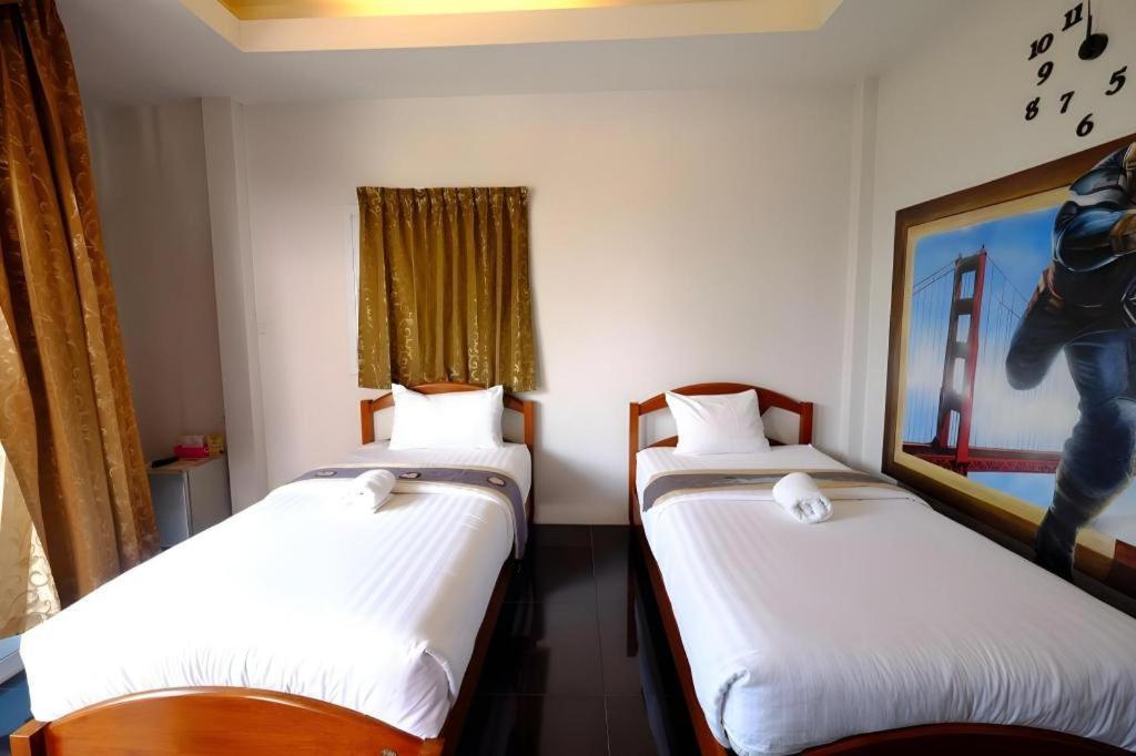 Sixty-Nine Resort Nakhon Phanom Exterior foto